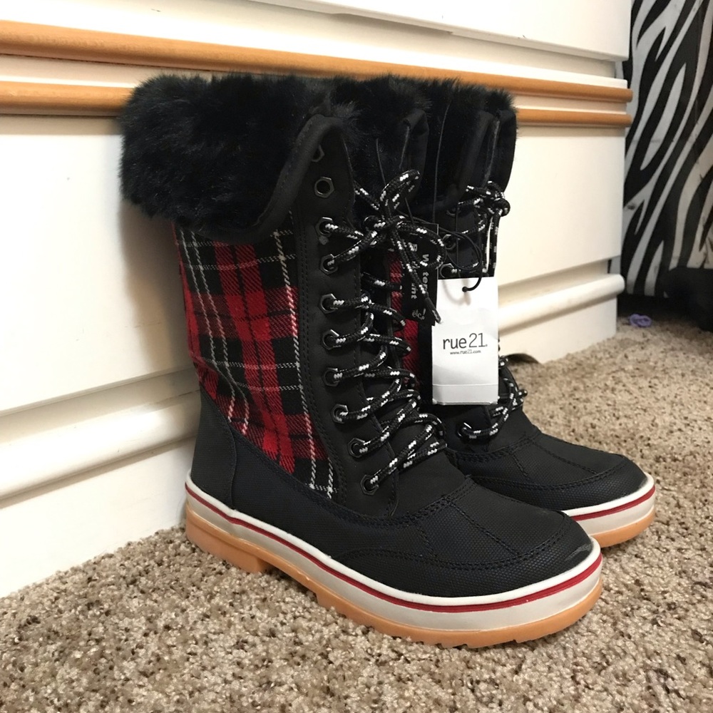 High Winter Boots, Brand New